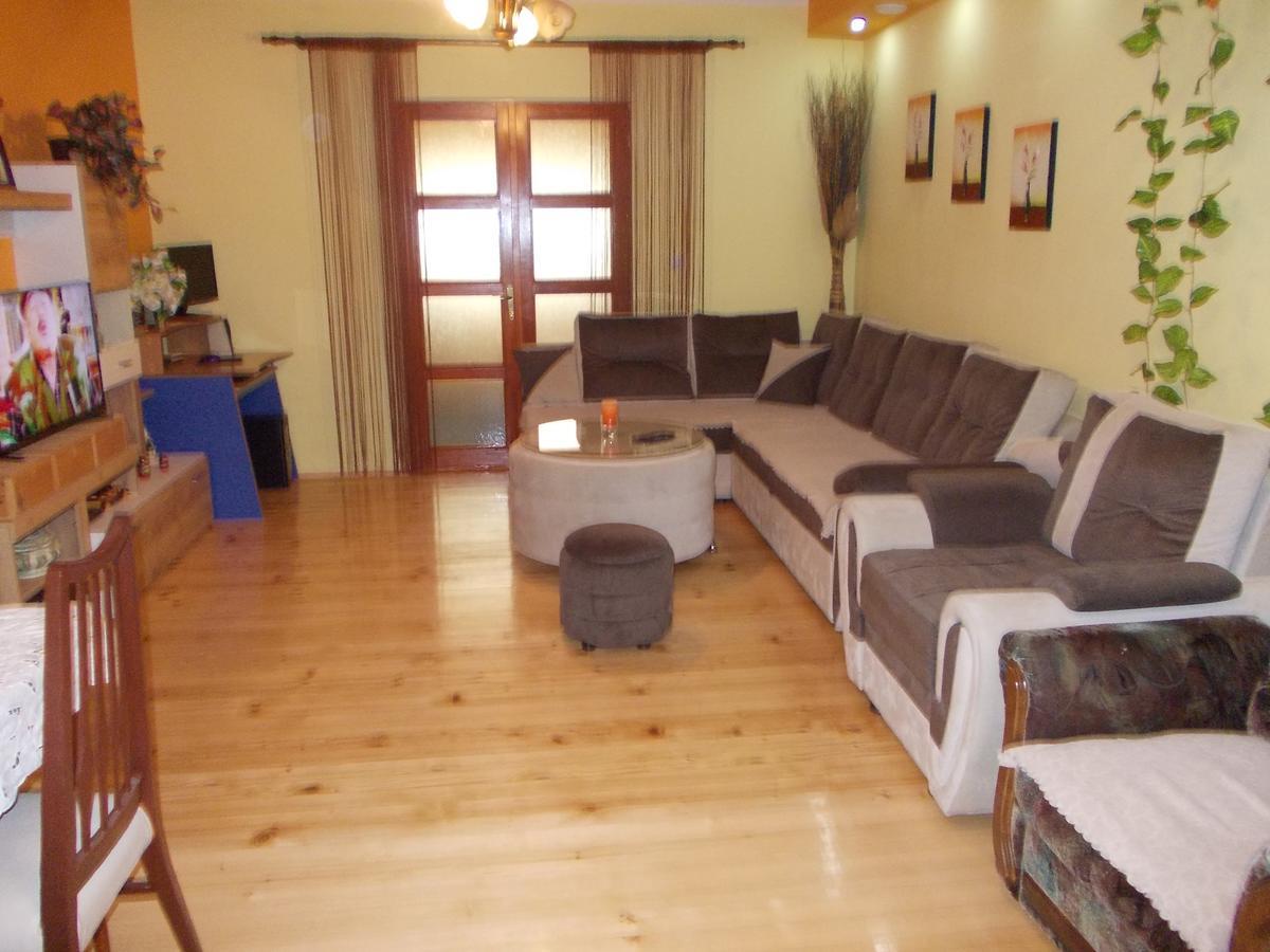 Apartment Jelaca Херцег-Новий Екстер'єр фото